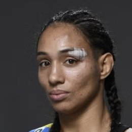 Taila Santos